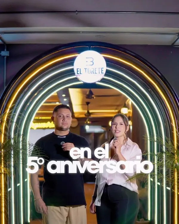 🎉 ¡EL TORETE BURGER CUMPLE 5 AÑOS! 🍔🔥 Del 1 al 4 de octubre nos vamos de aniversario y queremos celebrarlo 
