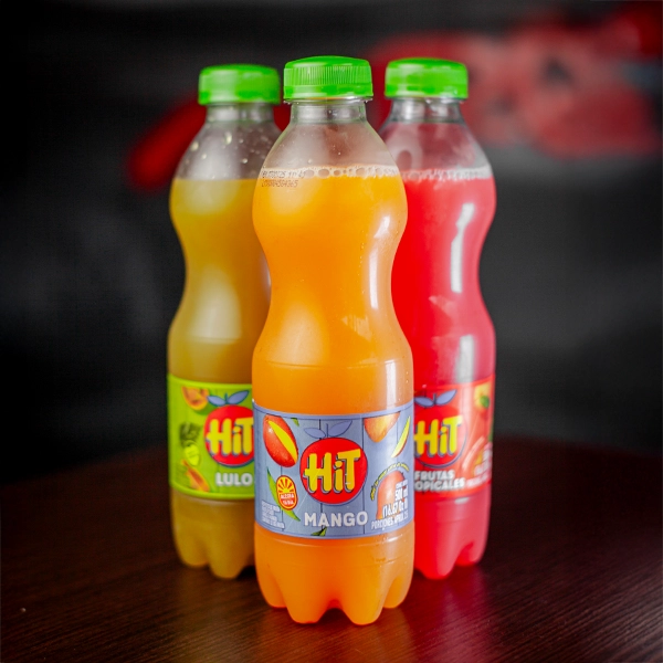 Jugo Hit 500 ml en sabores frutos tropicales, lulo, mango, mora y naranja piña en El Torete Burger Girón.
