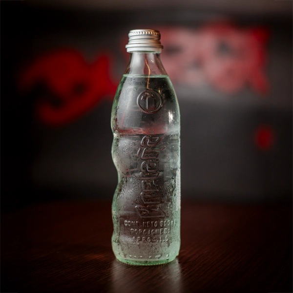 Botella de soda 300 ml en El Torete Burger Girón.